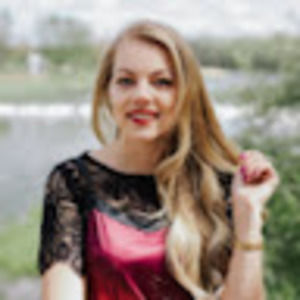 Meet your Posher, Elisa